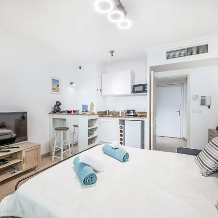 Parc Pointe Croisette By Interhome 아파트