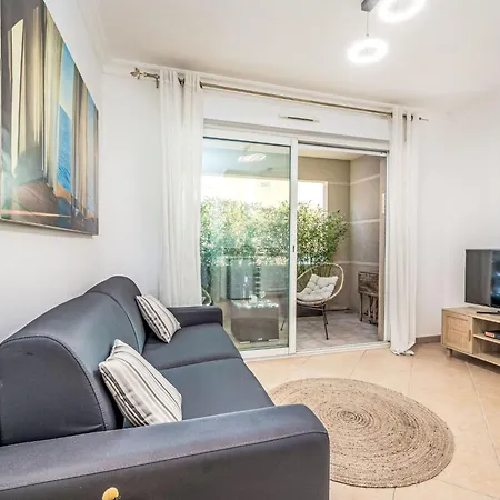Apartment Parc Pointe Croisette By Interhome